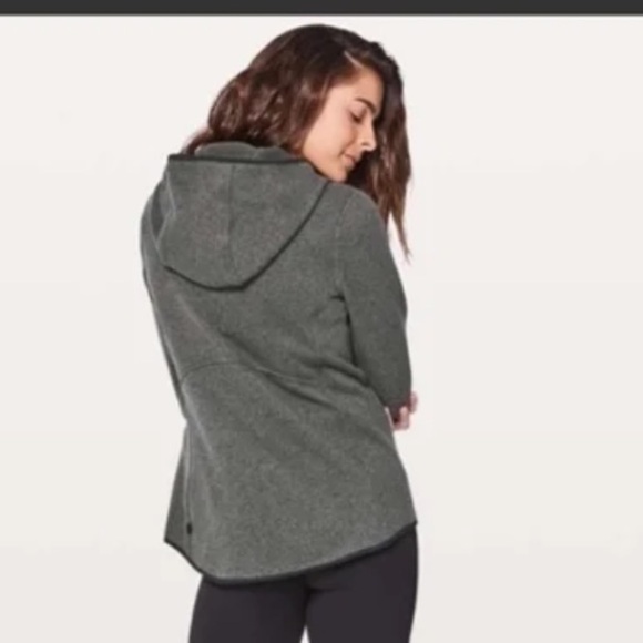 lululemon fleece & thank you pullover 8 - Picture 3 of 10